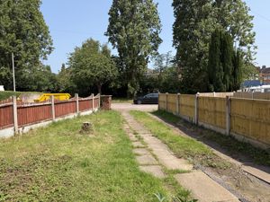 Photo 17- click for photo gallery